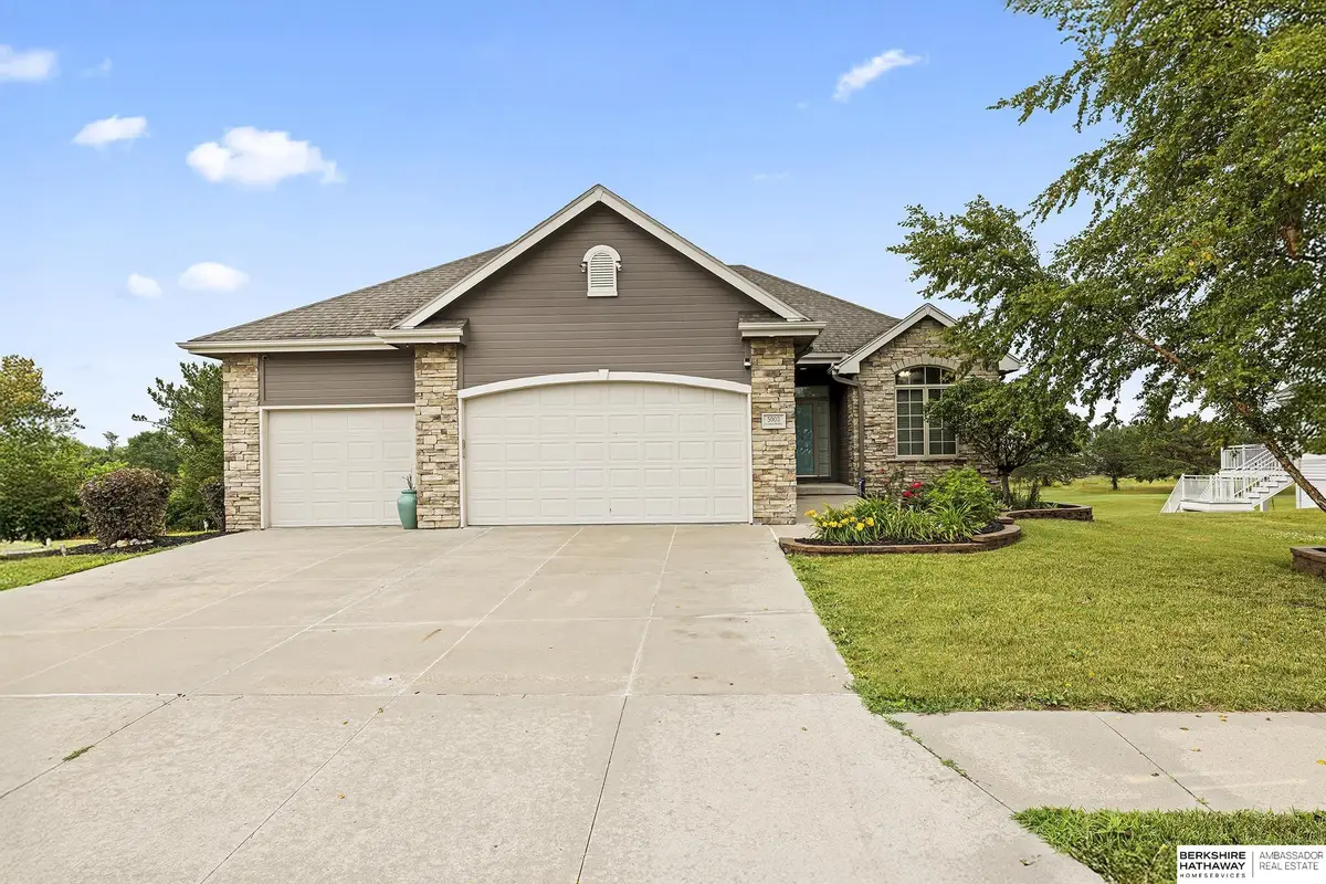 5003 Council Pointe Road, Council Bluffs, IA 51501 - Image #1