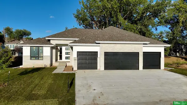 11011 S 98th Street, Papillion, NE 68046