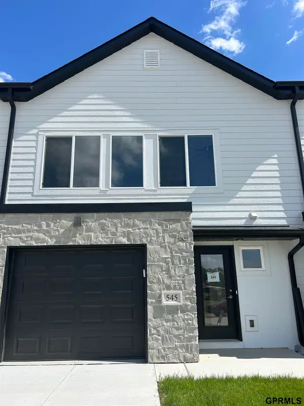 545 W Corsac Road, Lincoln, NE 68523