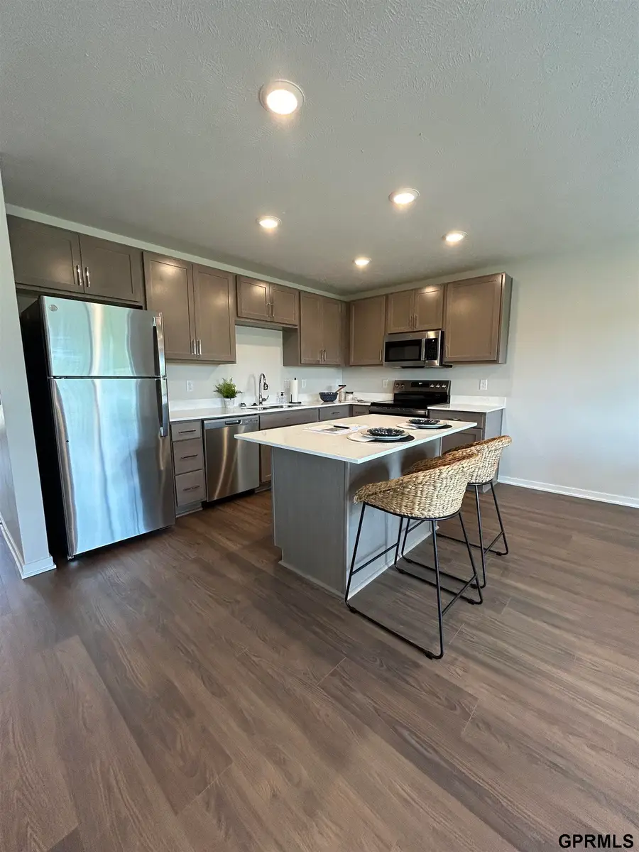 533 W Corsac Road, Lincoln, NE 68523 - Image #2