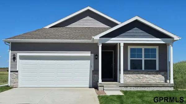 8413 S 176th Avenue, Omaha, NE 68136