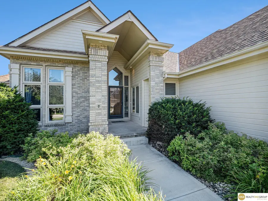 16113 Josephine Street, Richland Vii, NE 68136 - Image #2