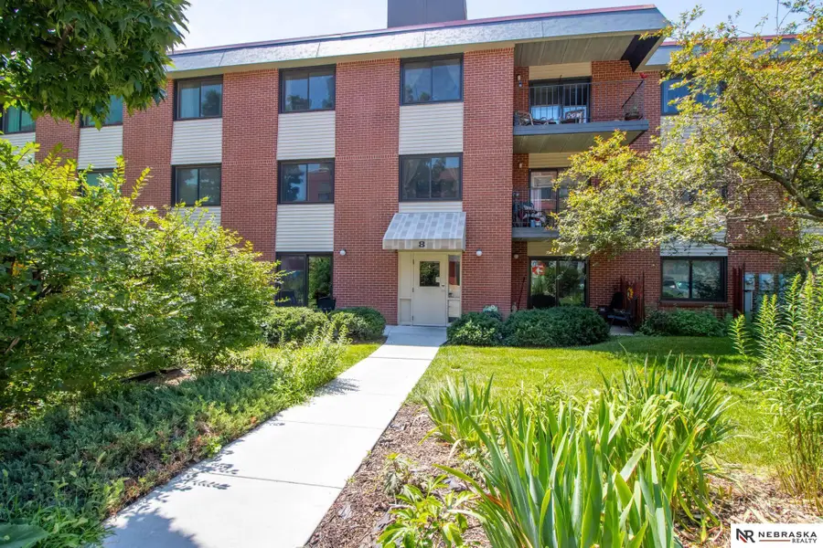 1540 N Cotner Boulevard #B114, Lincoln, NE 68505 - Image #2