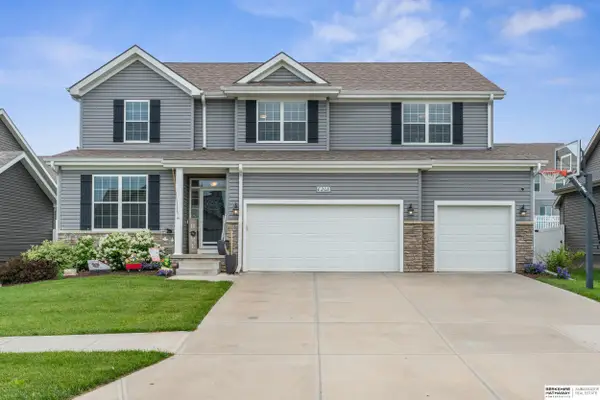 8208 N 172nd Street, Bennington, NE 68007