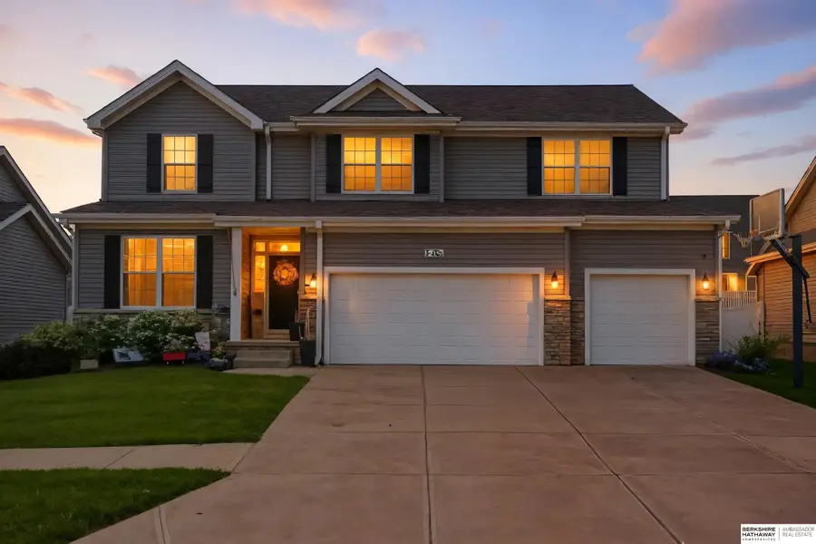 8208 N 172nd Street, Bennington, NE 68007 - #2