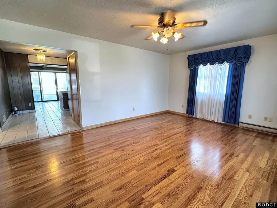2075 Fairacres Drive, Fremont, NE 68025 - Image #2