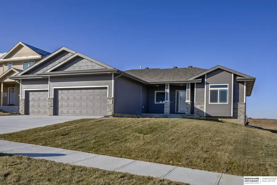 4223 Barksdale Circle, Bellevue, NE 68123 - Image #2