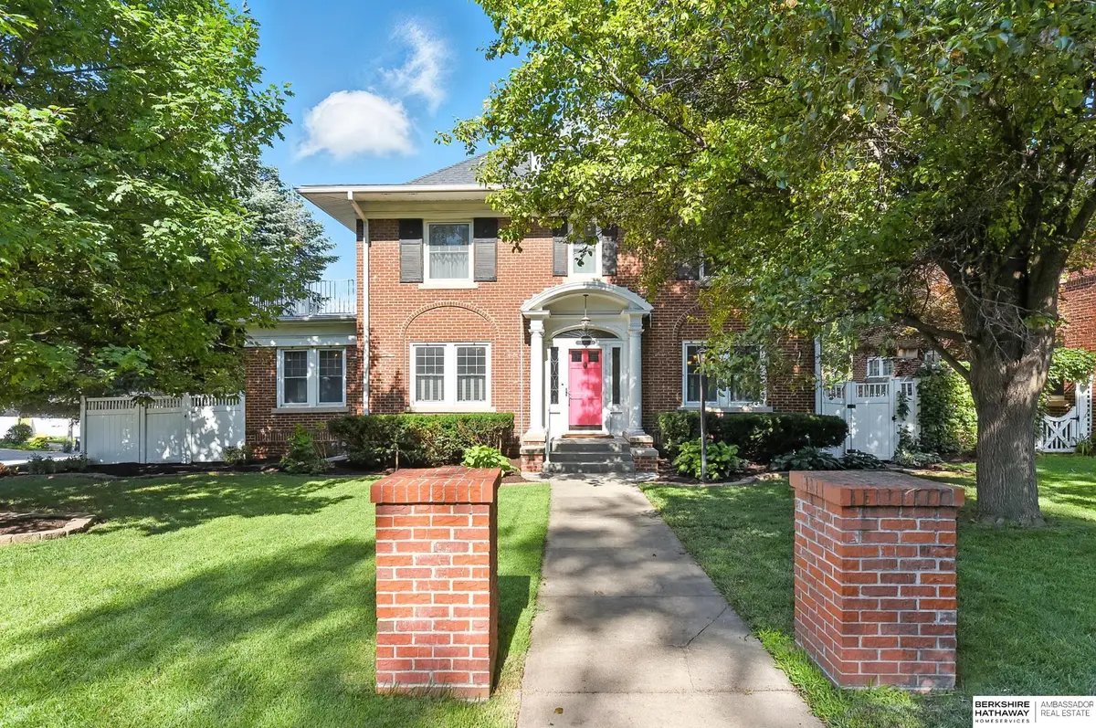 102 N 54th Street, Omaha, NE 68132 - Image #1