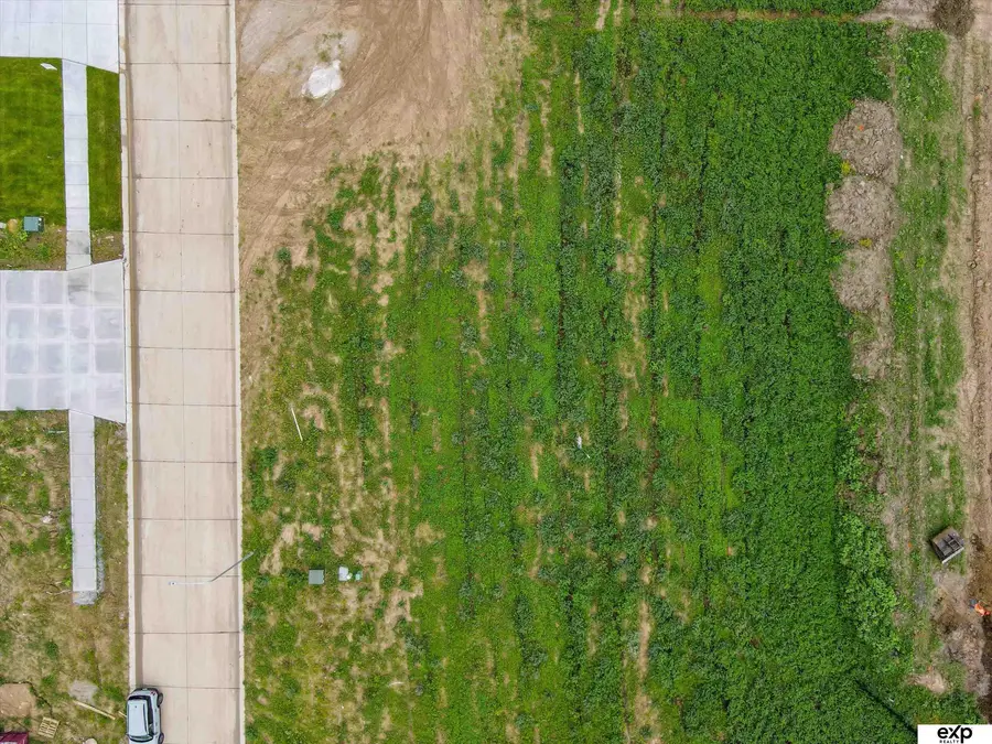 20132 R Street, Elkhorn, NE 68022 - Image #2