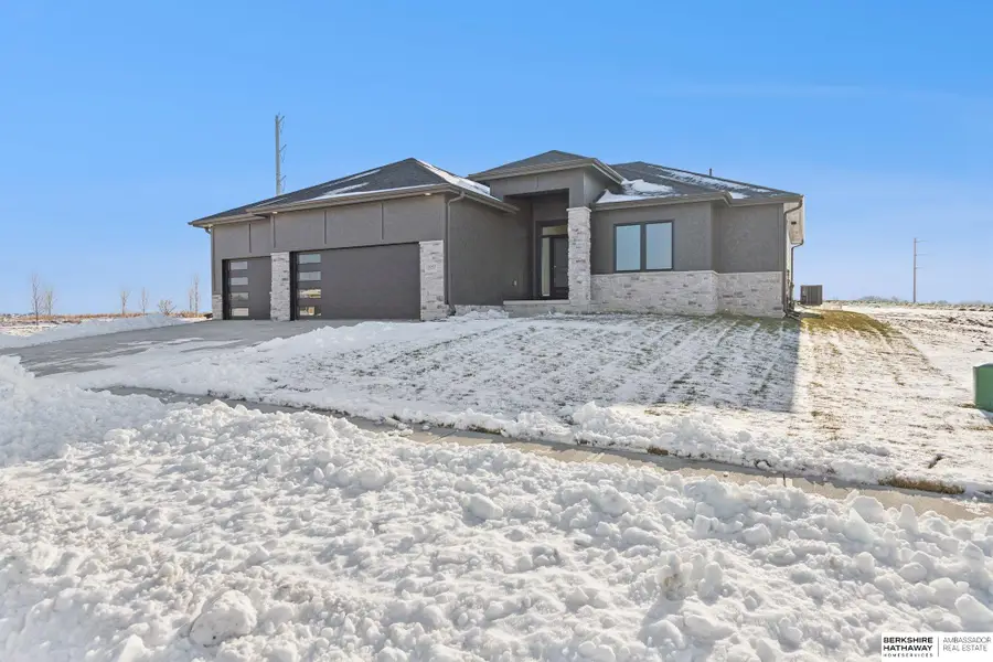 18067 Sycamore Drive, Gretna, NE 68028 - Image #3