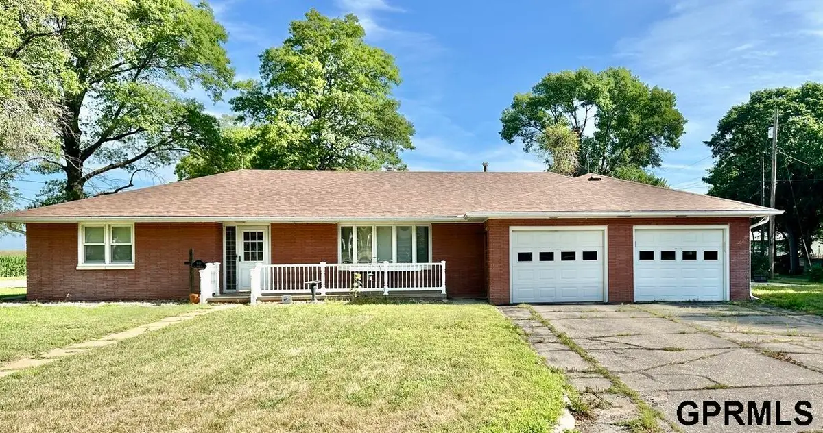406 N Linden Avenue, Davenport, NE 68335 - Image #1