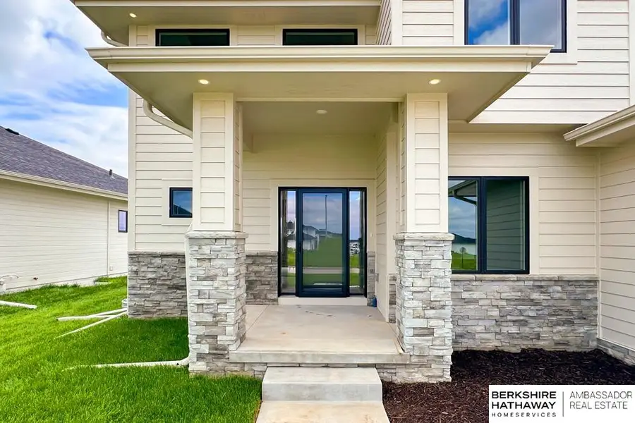 5501 Kestrel Parkway, Elkhorn, NE 68022 - Image #3