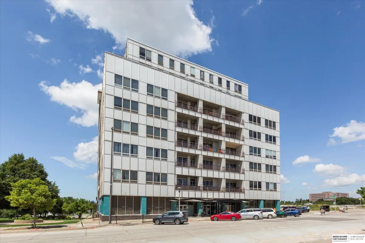 3000 Farnam Street #4H, Omaha, NE 68131 - Image #1