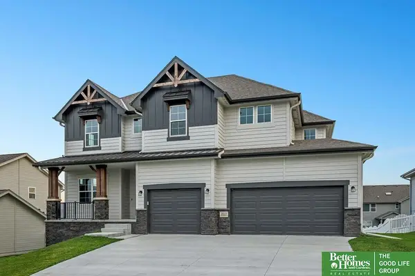 18325 Summit Drive, Omaha, NE 68136