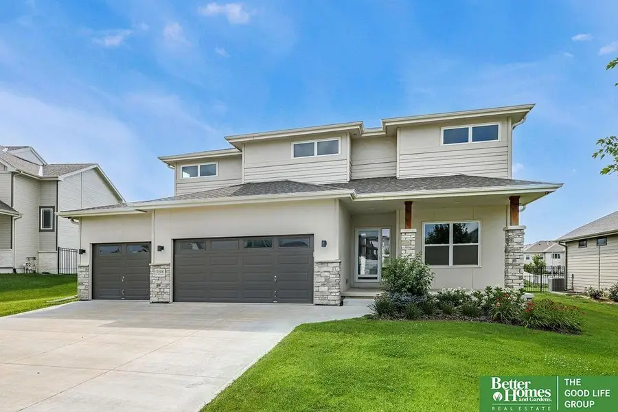 10506 S 103 Street, Papillion, NE 68046 - Image #2