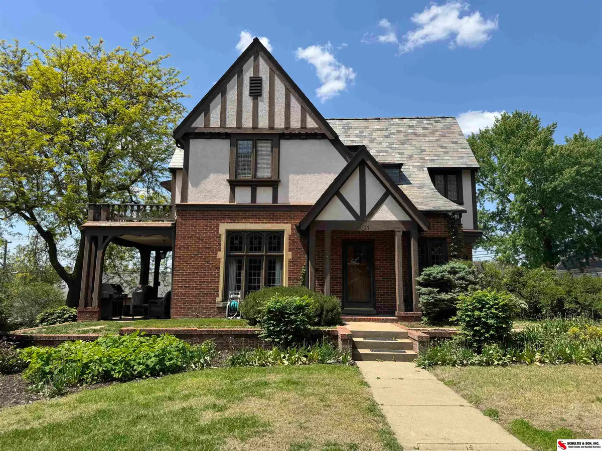 1021 E Street, Fairbury, NE 68352 - Image #1