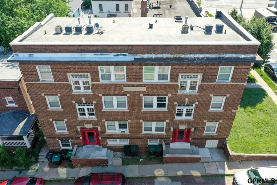 649 S 19th Avenue, Omaha, NE 68102 - Image #2