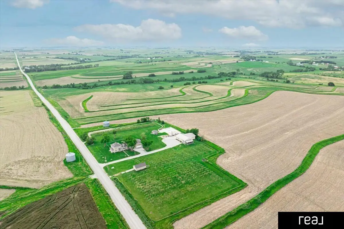 31506 Pioneer Trail, Treynor, IA 51575 - Image #1