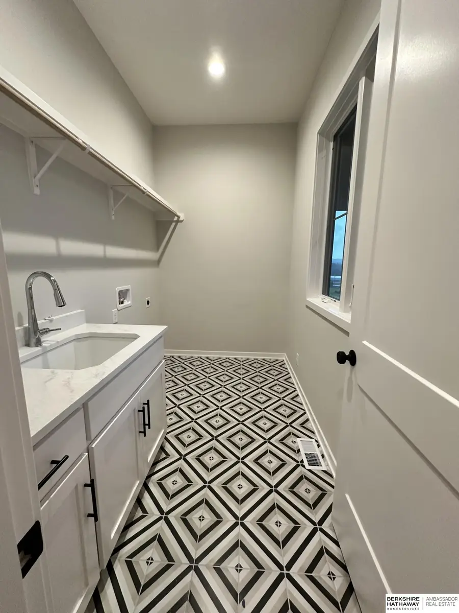 11035 S 220th Street, Gretna, NE 68028 - Image #3