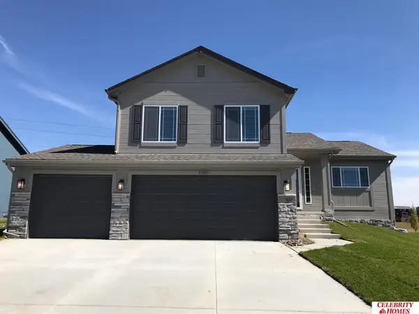 16929 Curtis Avenue, Omaha, NE 68116