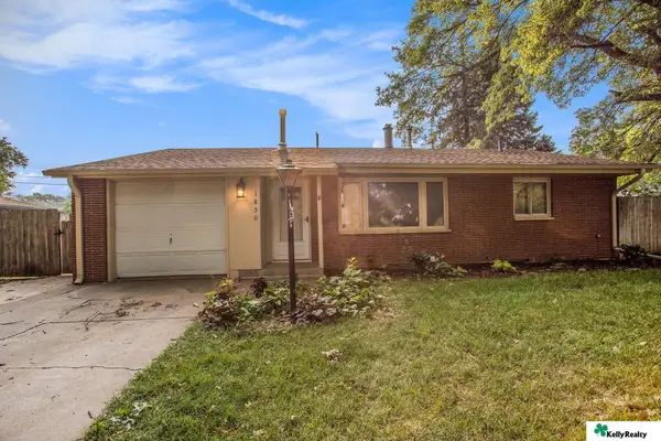 1850 E Bermuda Drive, Lincoln, NE 68506-2303