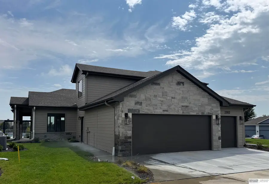 2302 S 176th Court, Omaha, NE 68130 - Image #3