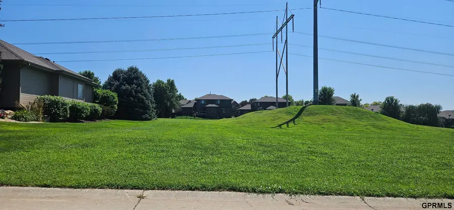 19607 Farnam Street, Elkhorn, NE 68022 - Image #2