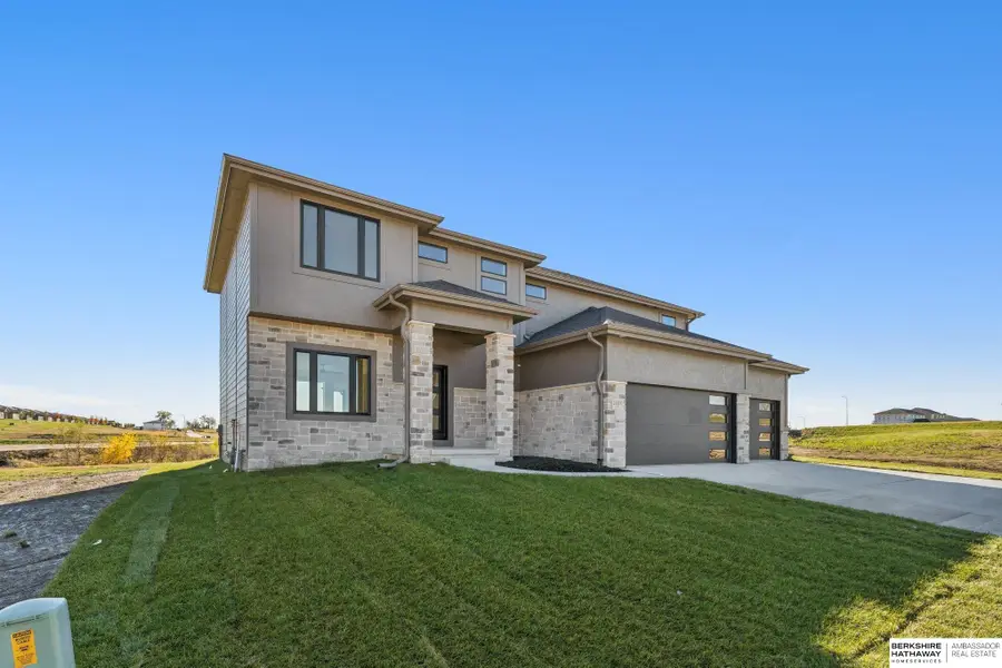 21307 Y Street, Elkhorn, NE 68022 - Image #2