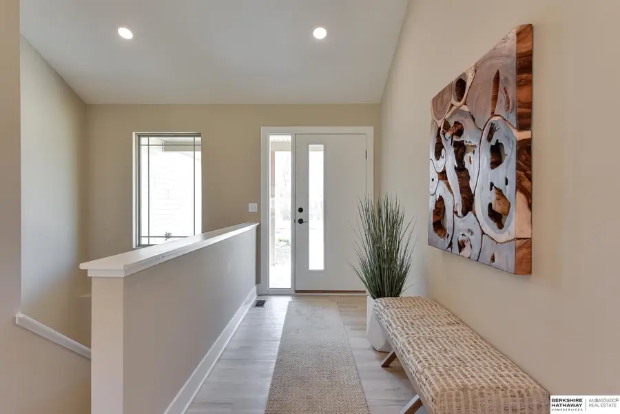 19620 Piney Creek Drive, Elkhorn, NE 68022 - Image #2