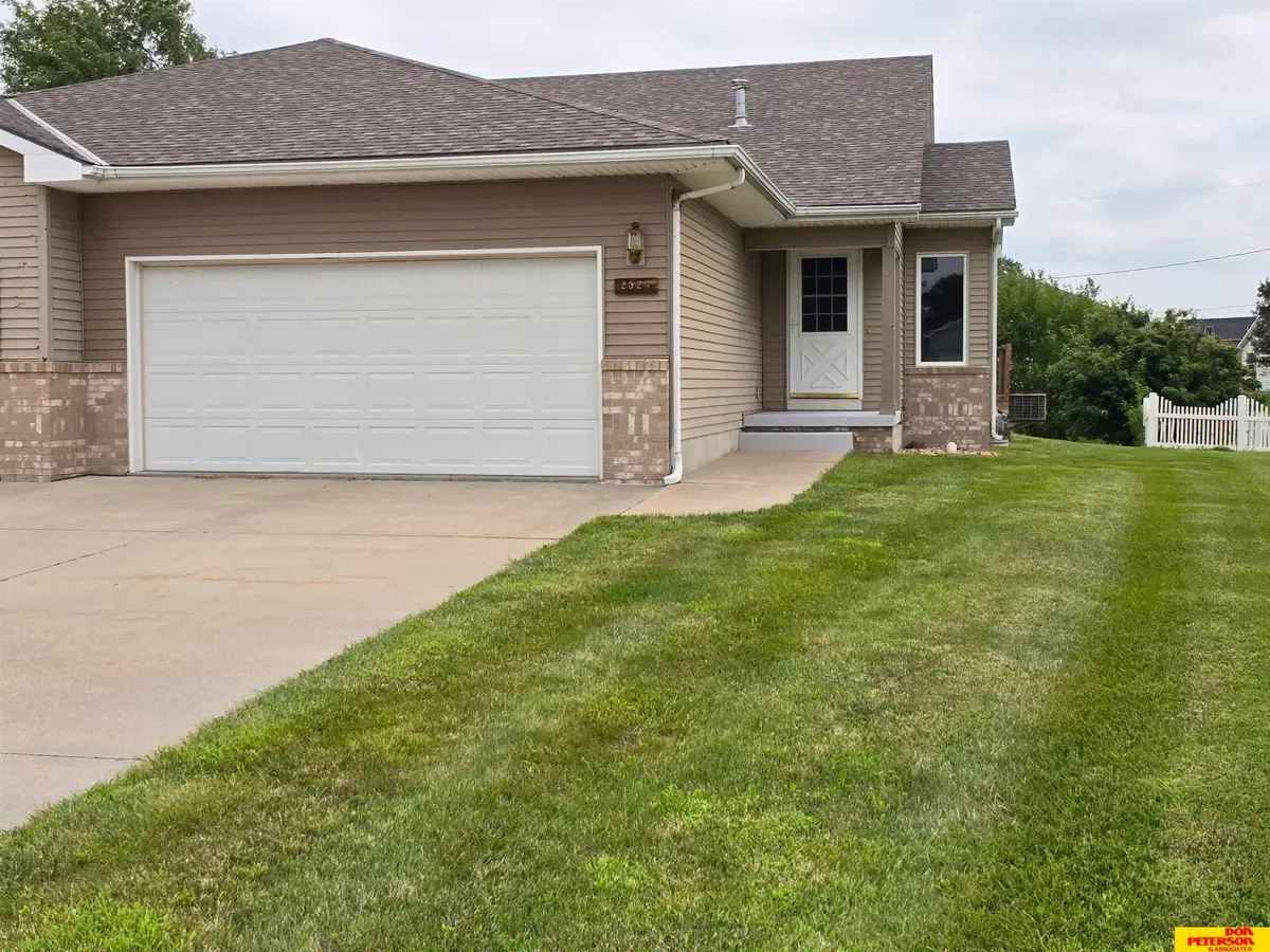 2524 Buckingham Road, Fremont, NE 68025 - Image #1