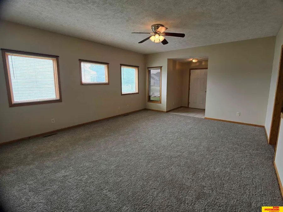 2524 Buckingham Road, Fremont, NE 68025 - Image #2
