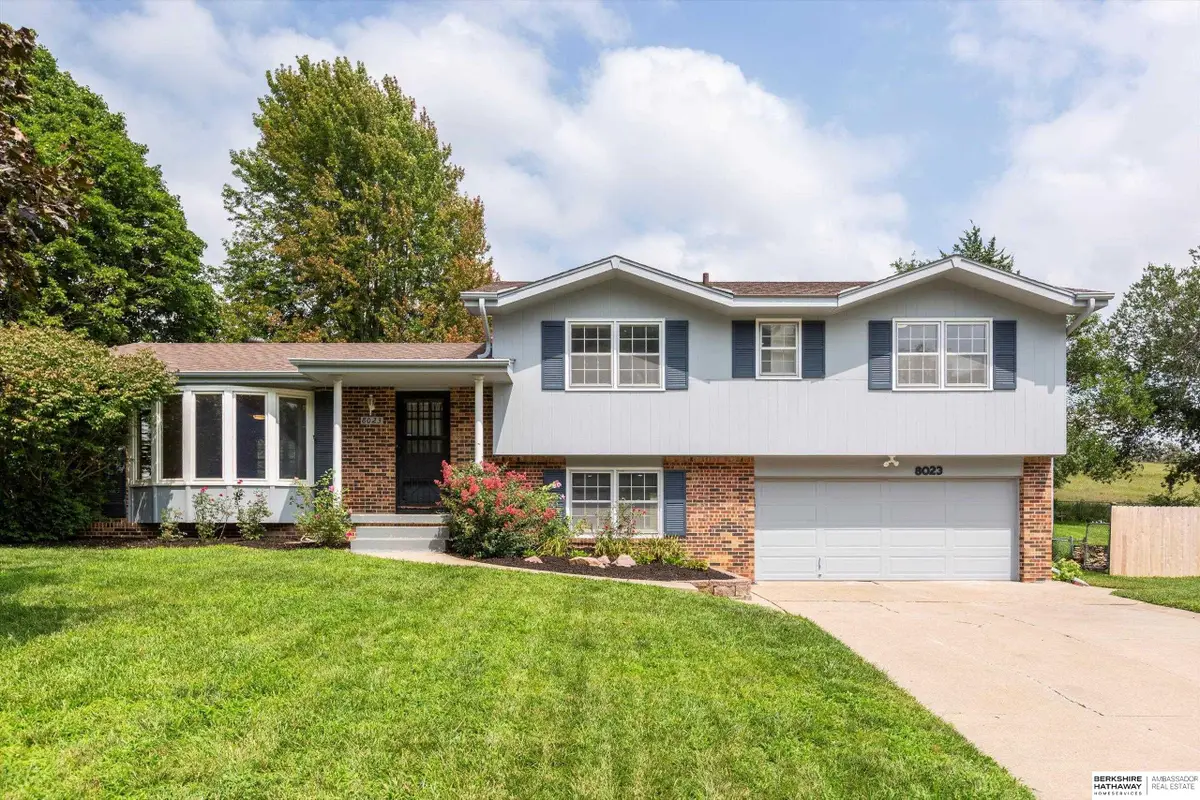 8023 Raven Oaks Drive, Omaha, NE 68152 - Image #1