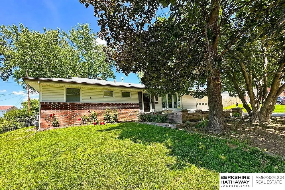 910 Lemay Drive, Bellevue, NE 68005 - Image #1