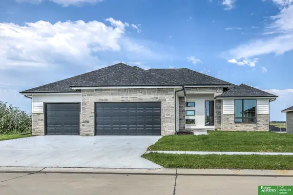 5420 N 213th Street, Elkhorn, NE 68022