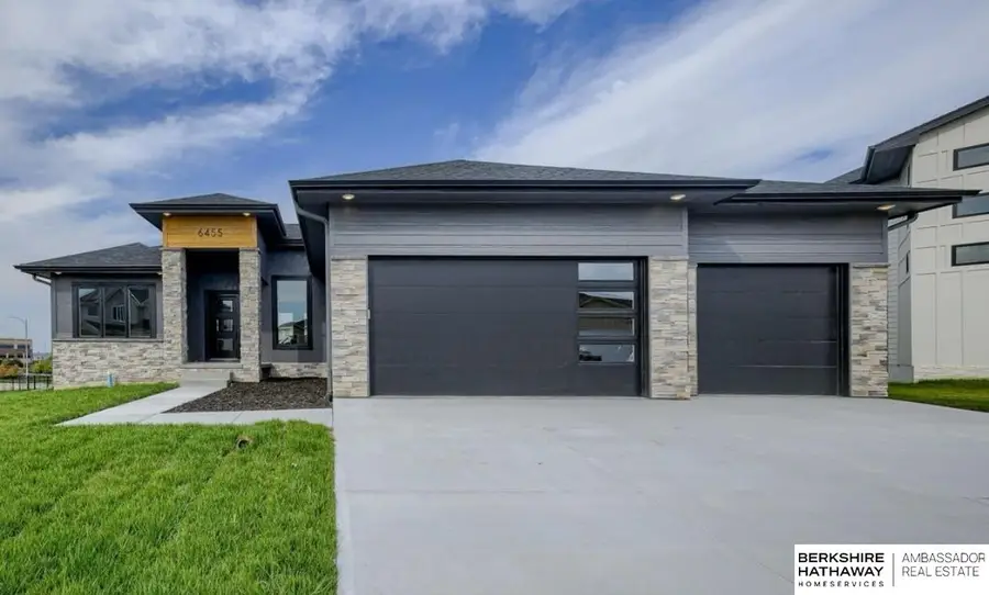 21335 Taylor Street, Elkhorn, NE 68022 - Image #3