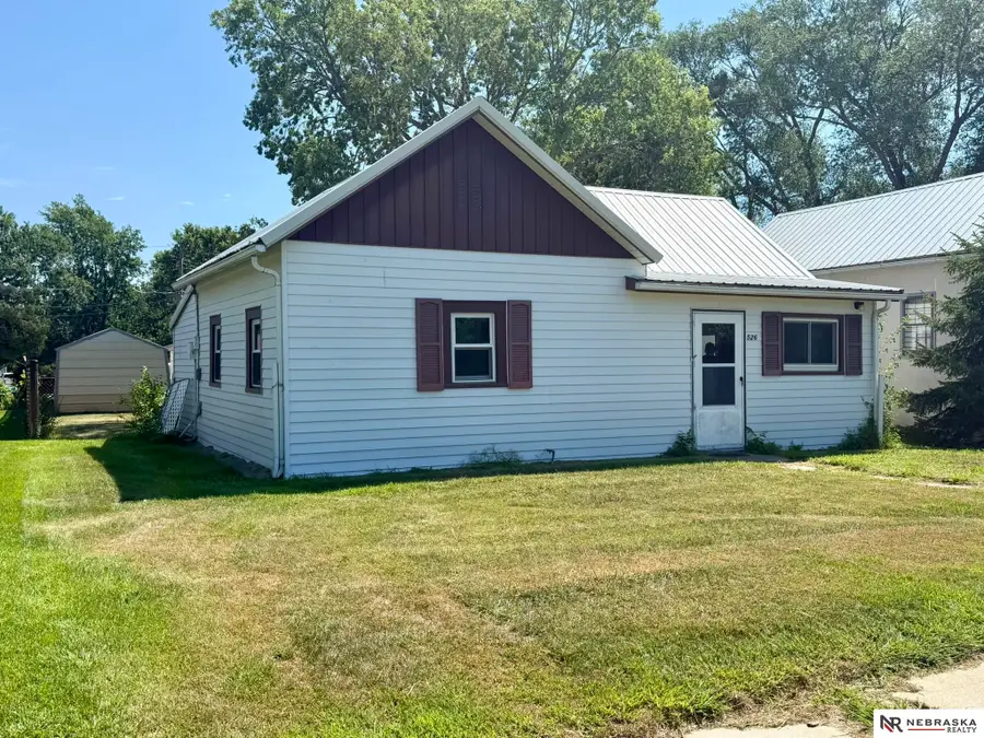 526 N Hall Street, Valentine, NE 69201 - Image #2