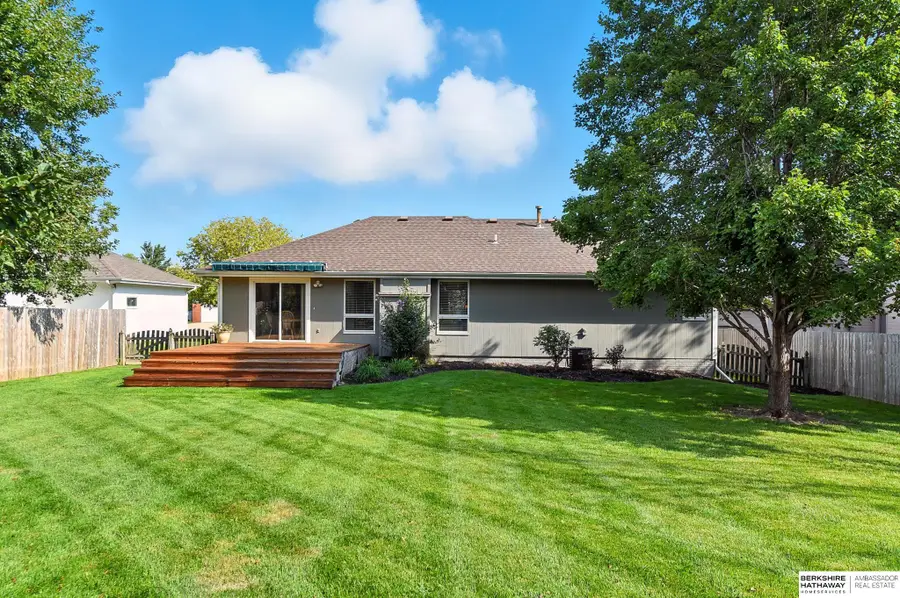 16125 Timberlane Drive, Richland Viii, NE 68136 - Image #2