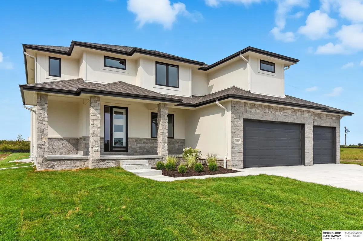 20052 R Street, Omaha, NE 68135 - Image #1