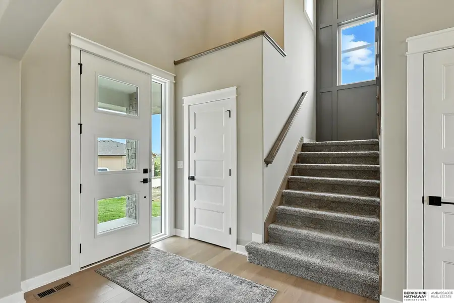 20052 R Street, Omaha, NE 68135 - Image #2