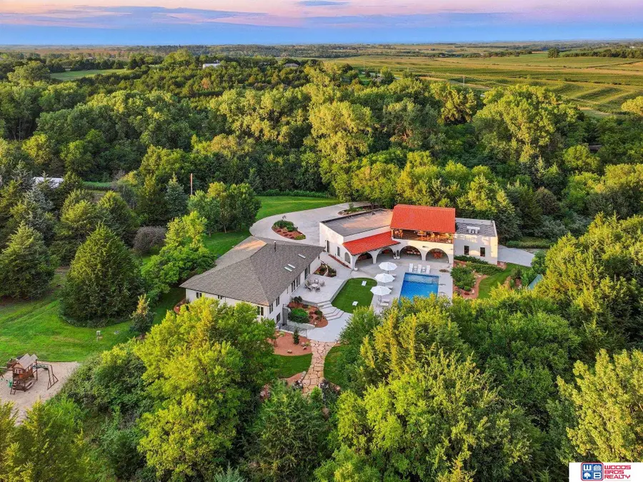 566 S 10th Road, Palmyra, NE 68418 - Image #3