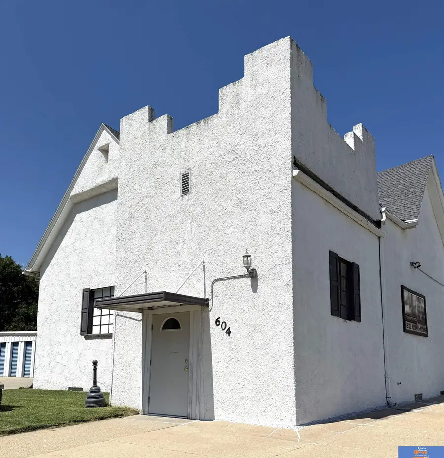 604 W Court Street, Beatrice, NE 68310 - Image #2