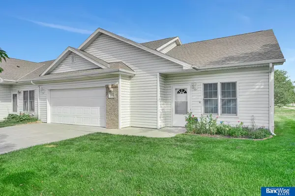 3950 Ballard Court, Lincoln, NE 68504