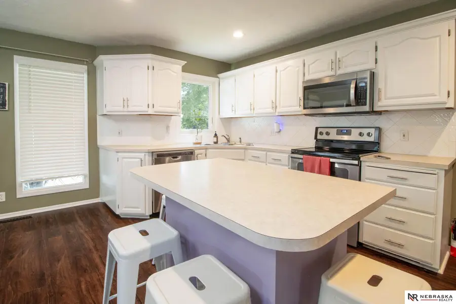 2124 Betsy Avenue, Papillion, NE 68133 - Image #2
