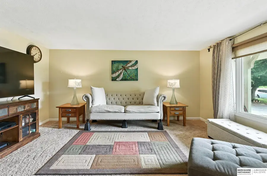 10416 Browne Street, Omaha, NE 68134 - Image #2