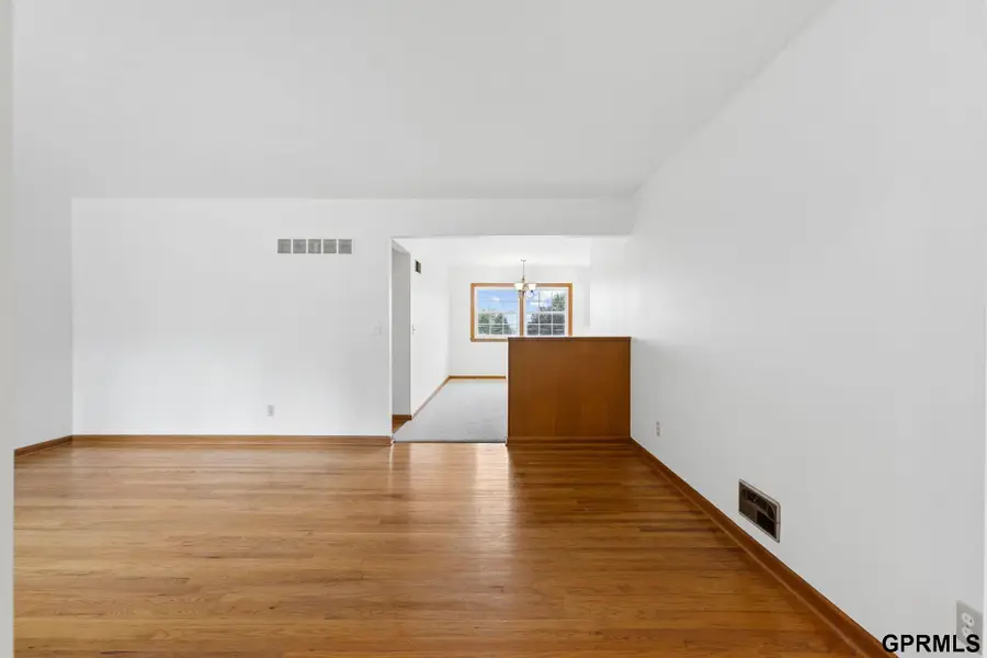 2510 S 49th Street, Omaha, NE 68106 - Image #3