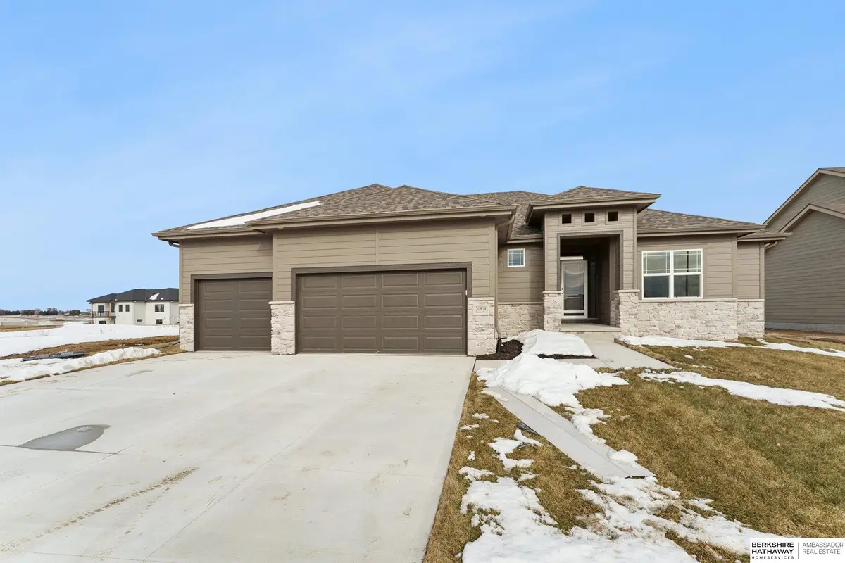 20814 Kansas Avenue, Elkhorn, NE 68022 - Image #1