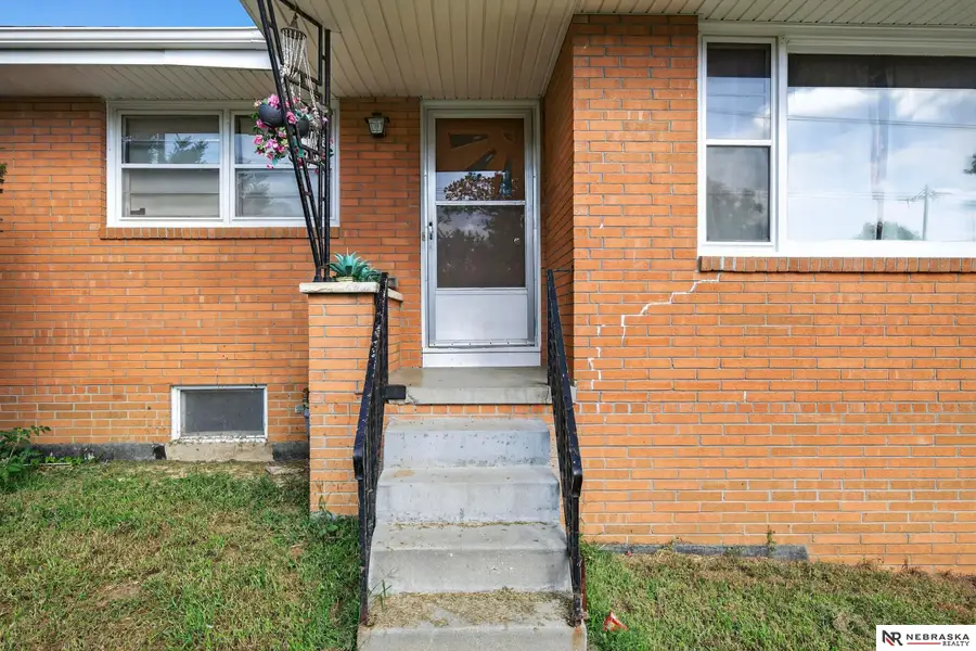 7175 N 60th Street, Omaha, NE 68152 - Image #2