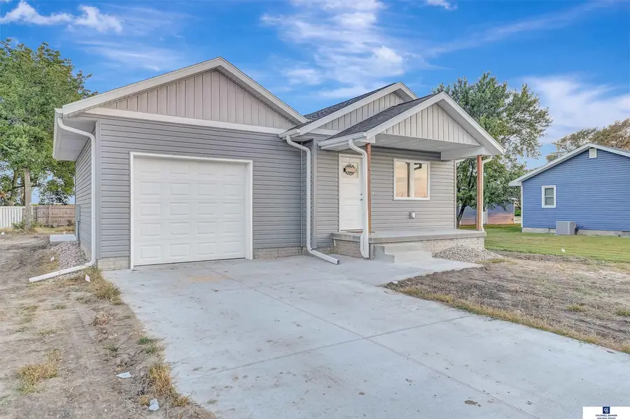 113 E Fourth Street, Wood River, NE 68883-9121 - Image #2