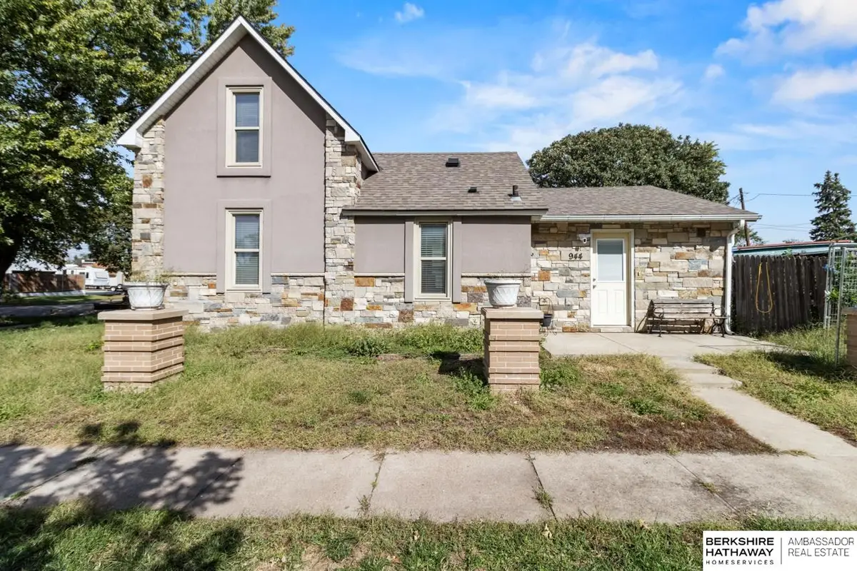 944 S 2nd Street, Lincoln, NE 68526 - Image #1