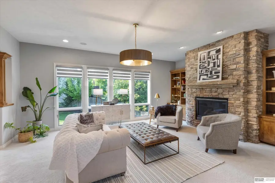 18107 Leavenworth Street, Omaha, NE 68022 - Image #3